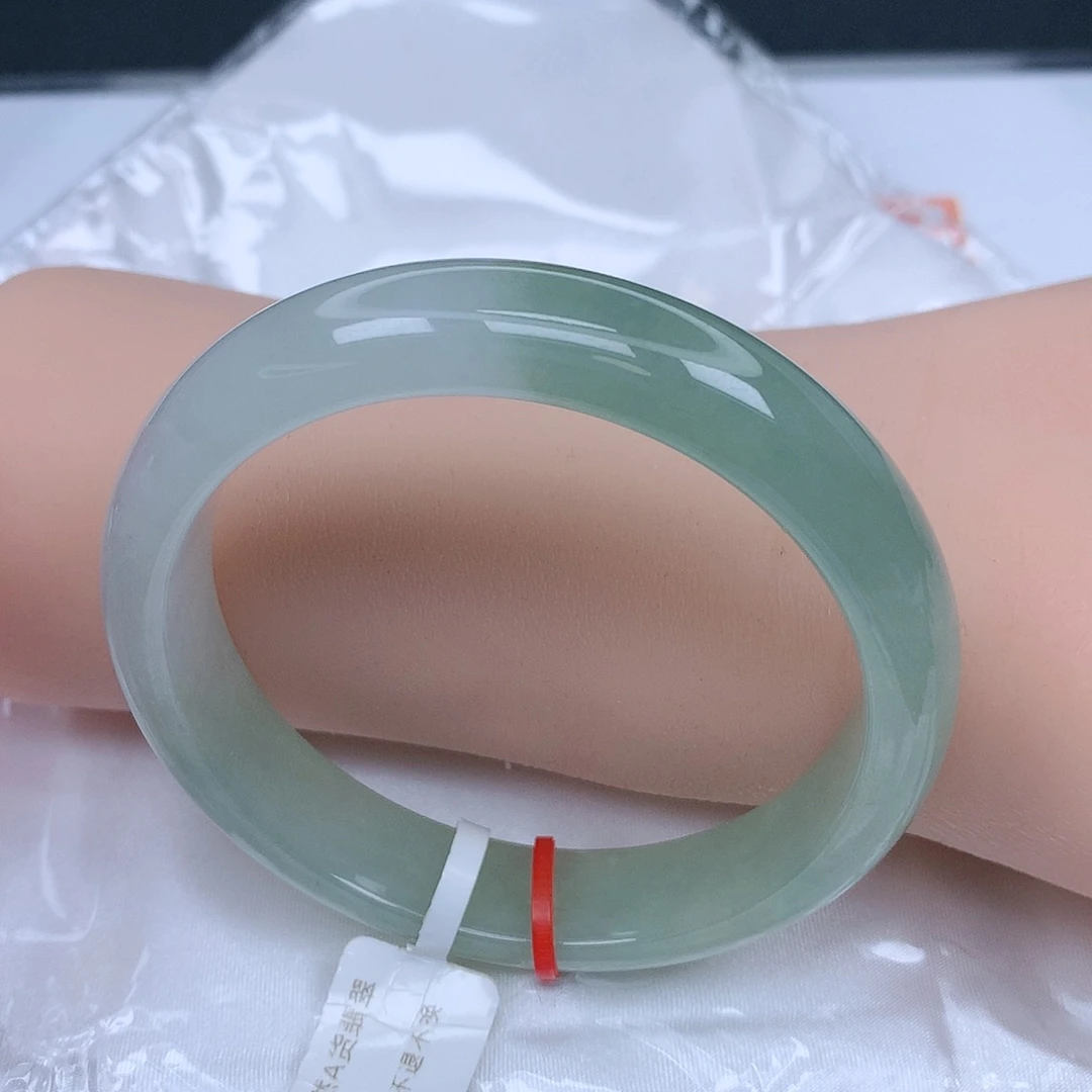 【闪购商品】未镶嵌手镯翡翠周*琴，55