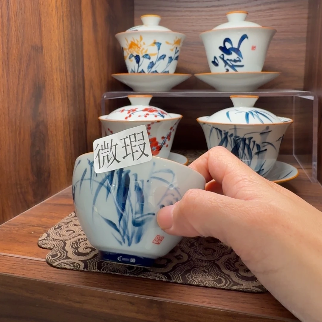 釉下手绘茶具微瑕