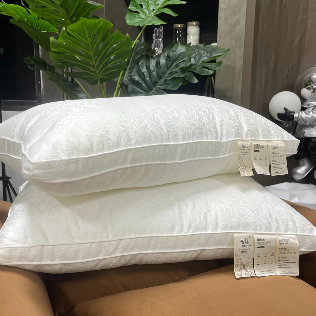 全棉轻奢蚕丝枕芯