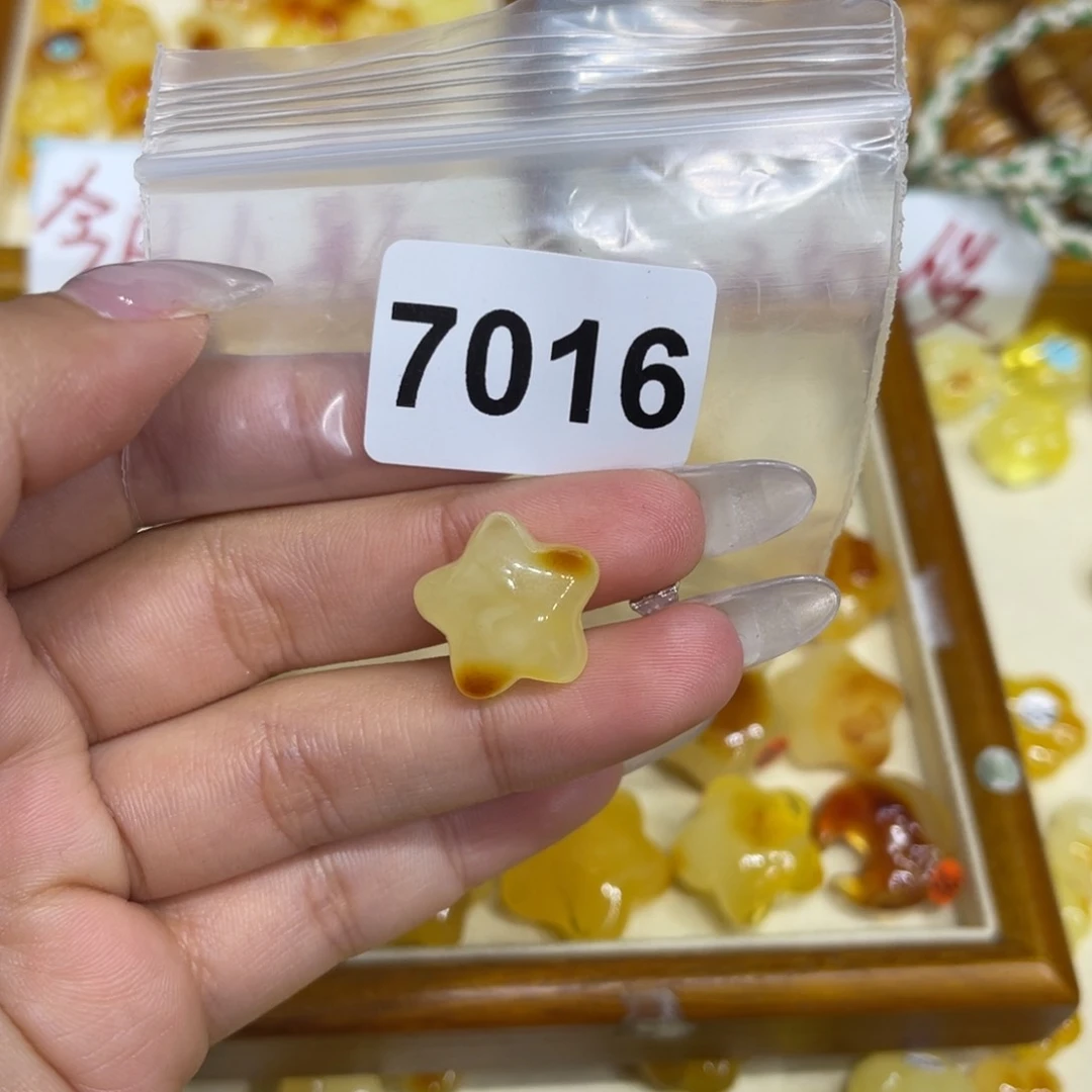 琥珀珠宝奇石未镶嵌?*7