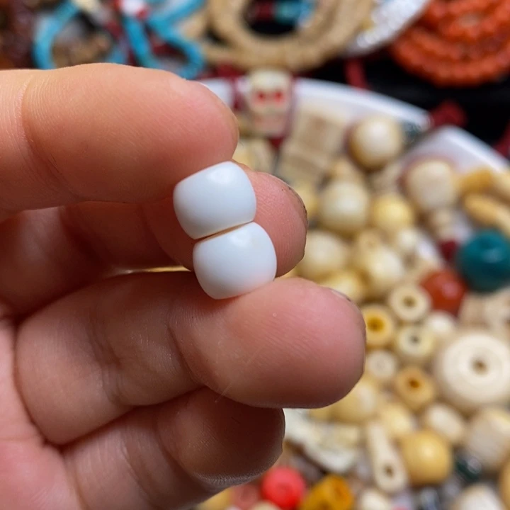 文**灯藏传文玩车珠子一对