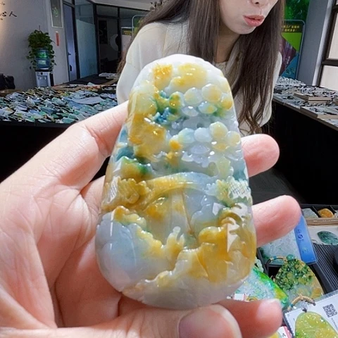 翡翠未镶嵌颈饰翡翠