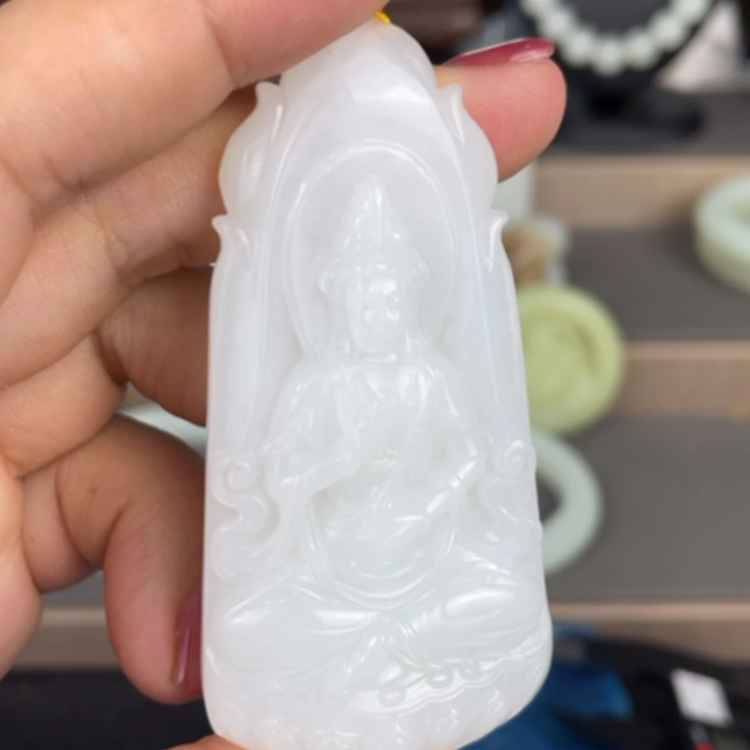 【闪购商品】颈饰未镶嵌和田玉