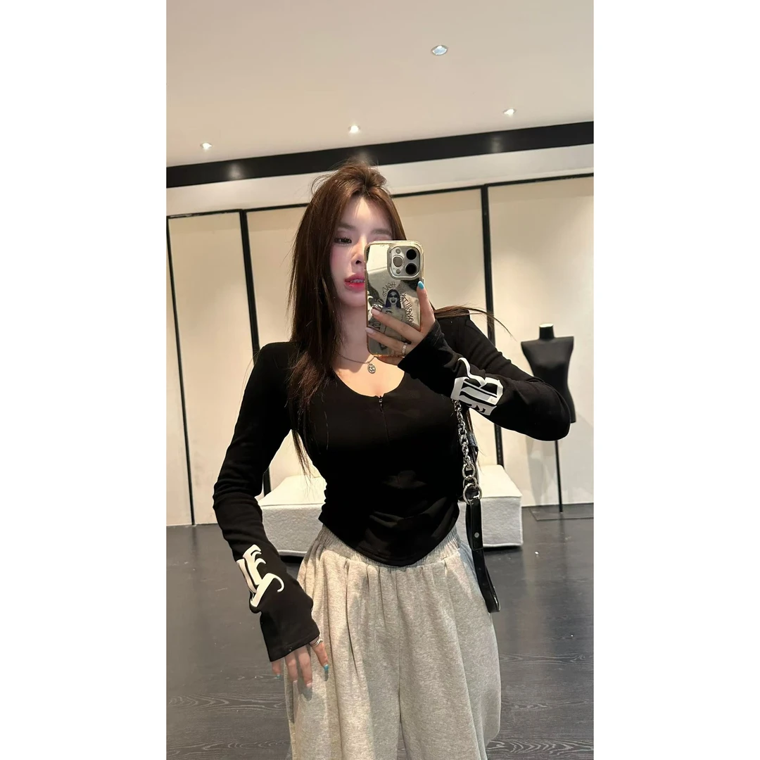 【HuiHui】长袖显瘦修身型女V领百搭常规T恤带垫肩（L0191）