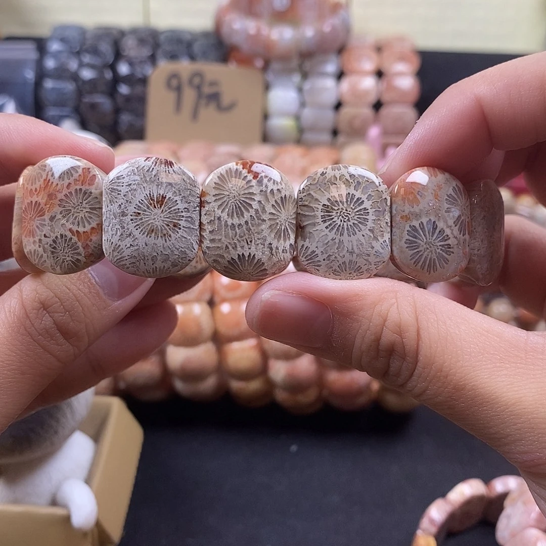 硅化珊瑚（珊瑚玉）未镶嵌手牌1