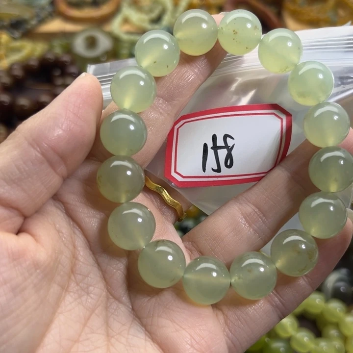 未镶嵌蛇纹石玉手链