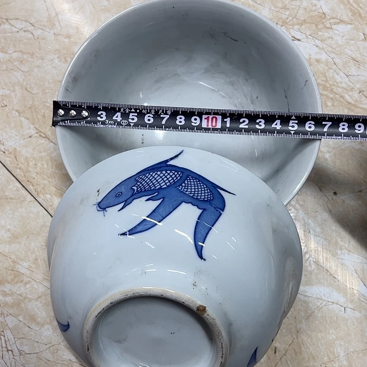 陶摆件2个16.5厘米青花鱼纹碗