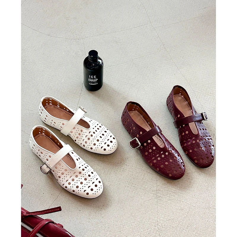 吕小布 | 阿莱家 手工镂空真皮调节扣透气芭蕾舞平底鞋女夏0557