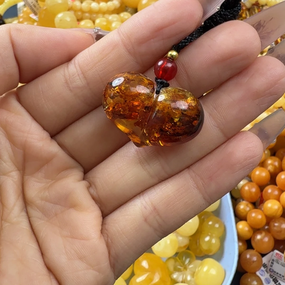 琥珀未镶嵌珠宝奇石