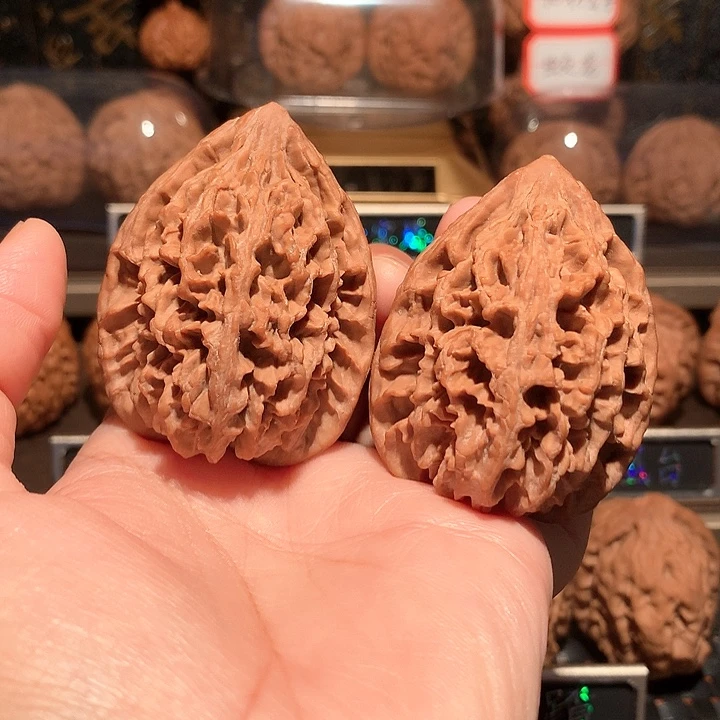 文玩核桃把件秦岭粗筋