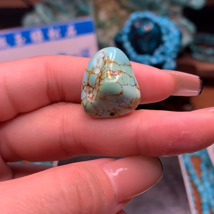 绿松石原矿未镶嵌禹*