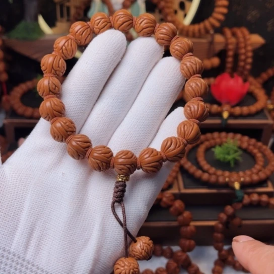 吊坠桃核祥云手持13