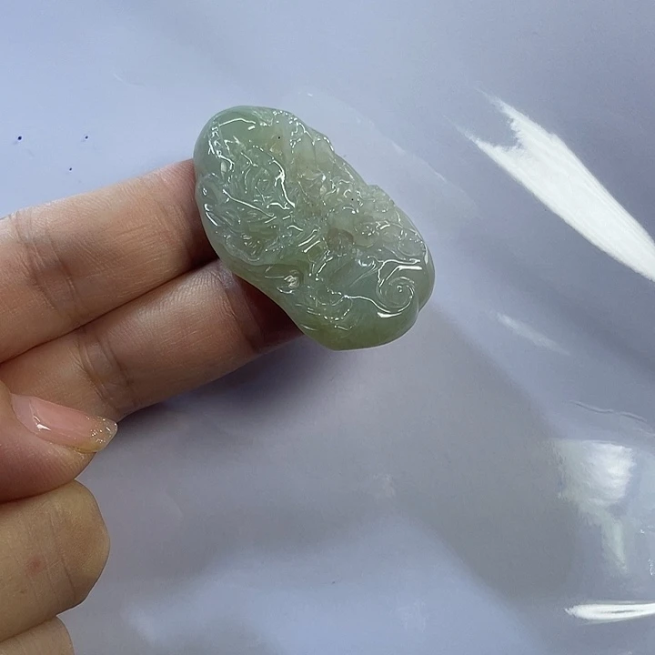 颈饰未镶嵌翡翠龙牌吊坠