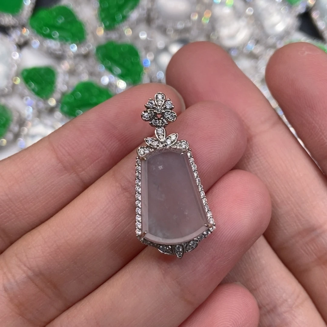 翡翠18K金镶嵌吊坠(不含链)天然缅甸A货翡翠