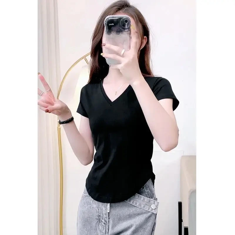 小众正肩短袖T恤女2025夏季新款v领新款上衣设计感不规则百搭甜辣
