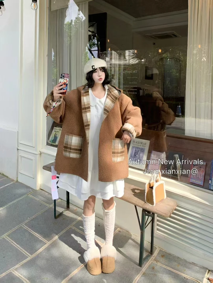 【纯熙+】19630冬季新款宽松两面穿毛绒拼接格子外套上衣女洋气