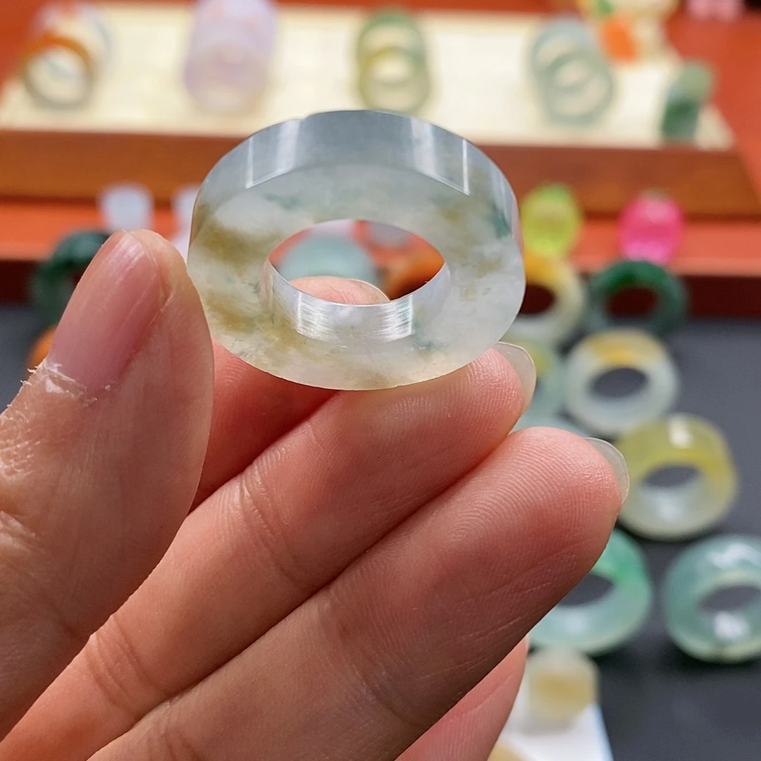 定制翡翠未镶嵌9-19圈口