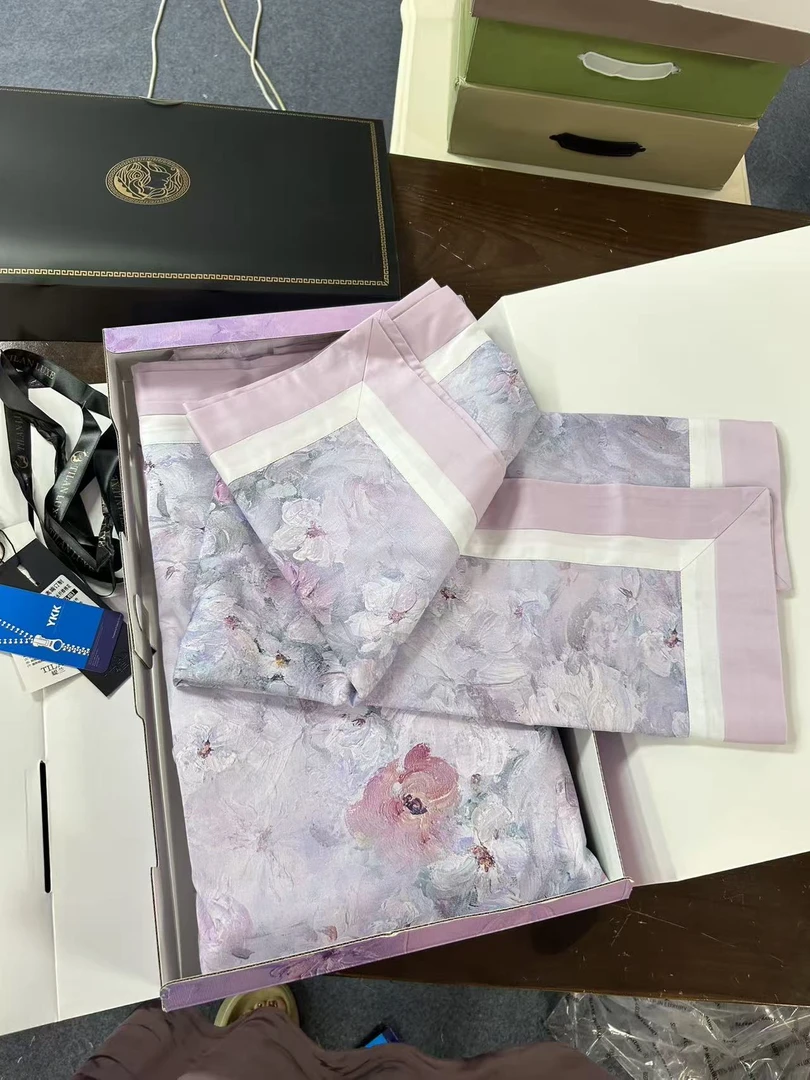 海棠胭脂粉 高支高密全棉贡缎匹马棉数码印花四件套四季款床品