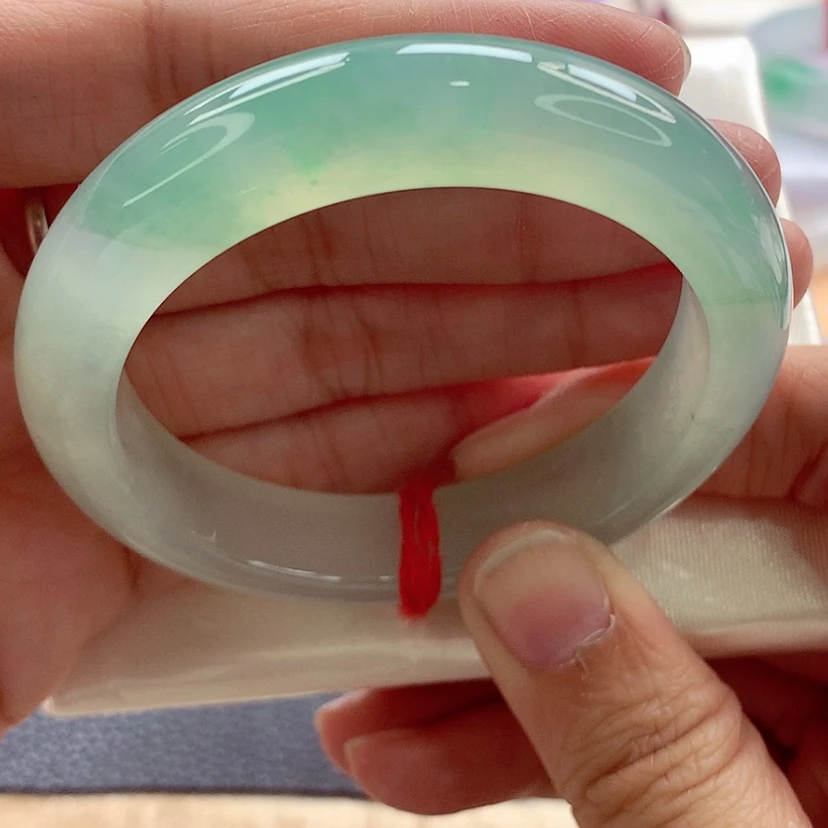 【闪购商品】翡翠手镯未镶嵌50.3高冰甜绿毕业一定要拍A