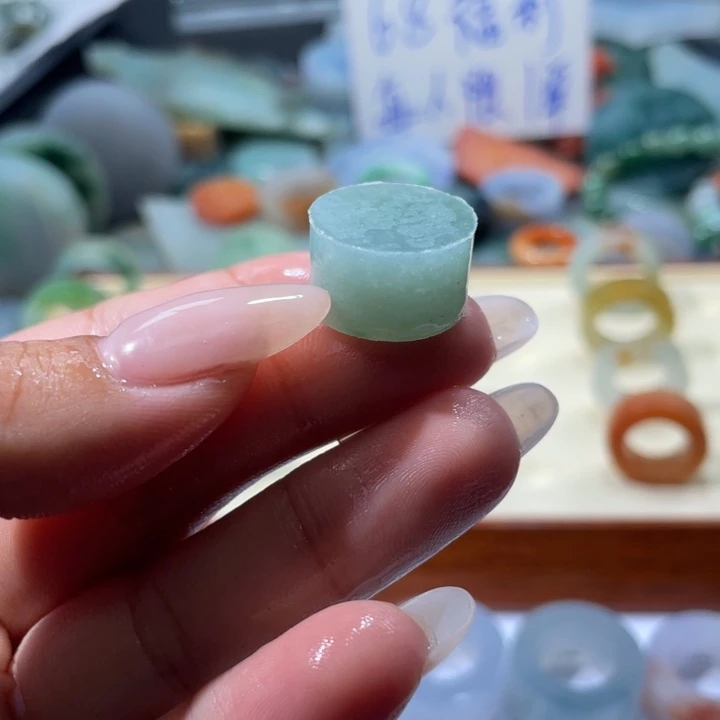 定制翡翠未镶嵌天然翡翠