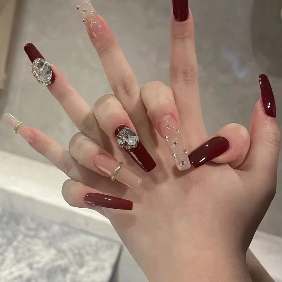 高级感穿戴甲纯手工新年红色圣诞穿戴甲安哥拉红春夏显白美甲甲片