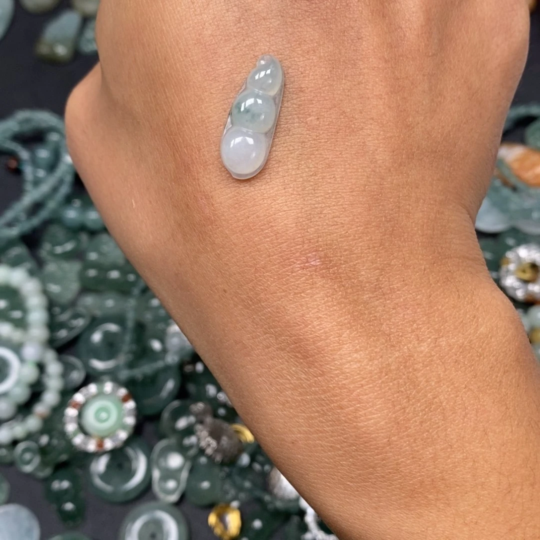 翡翠未镶嵌手链天然a货翡翠97