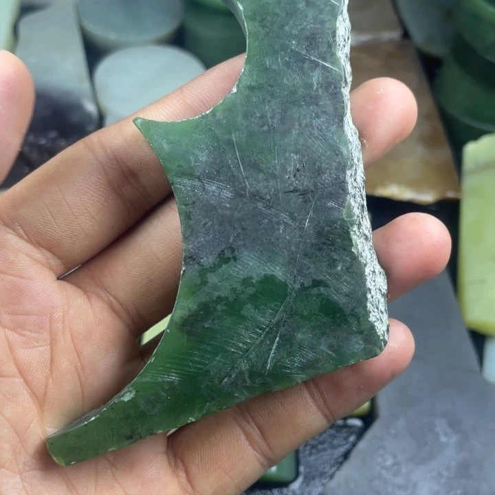 和田玉（碧玉）未镶嵌颈饰