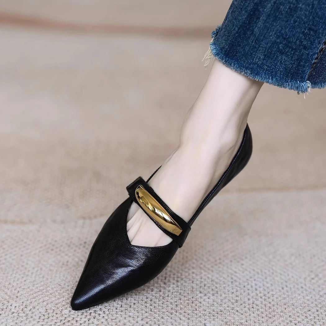 法式复古单鞋女2025新款浅口一字带气质显瘦金属扣尖头玛丽珍鞋