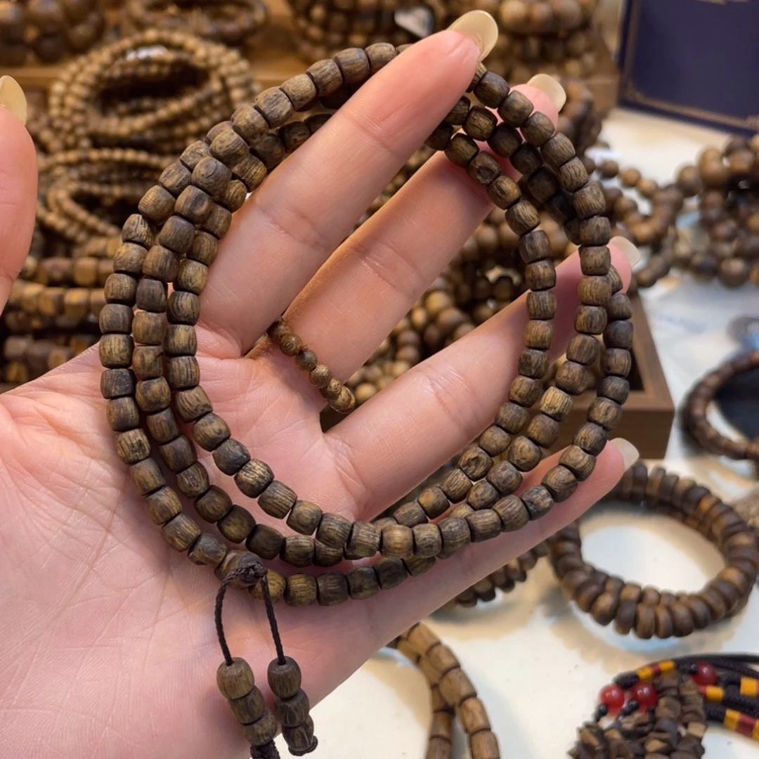 沉香碎屑沉香老白奇卡5桶珠11克