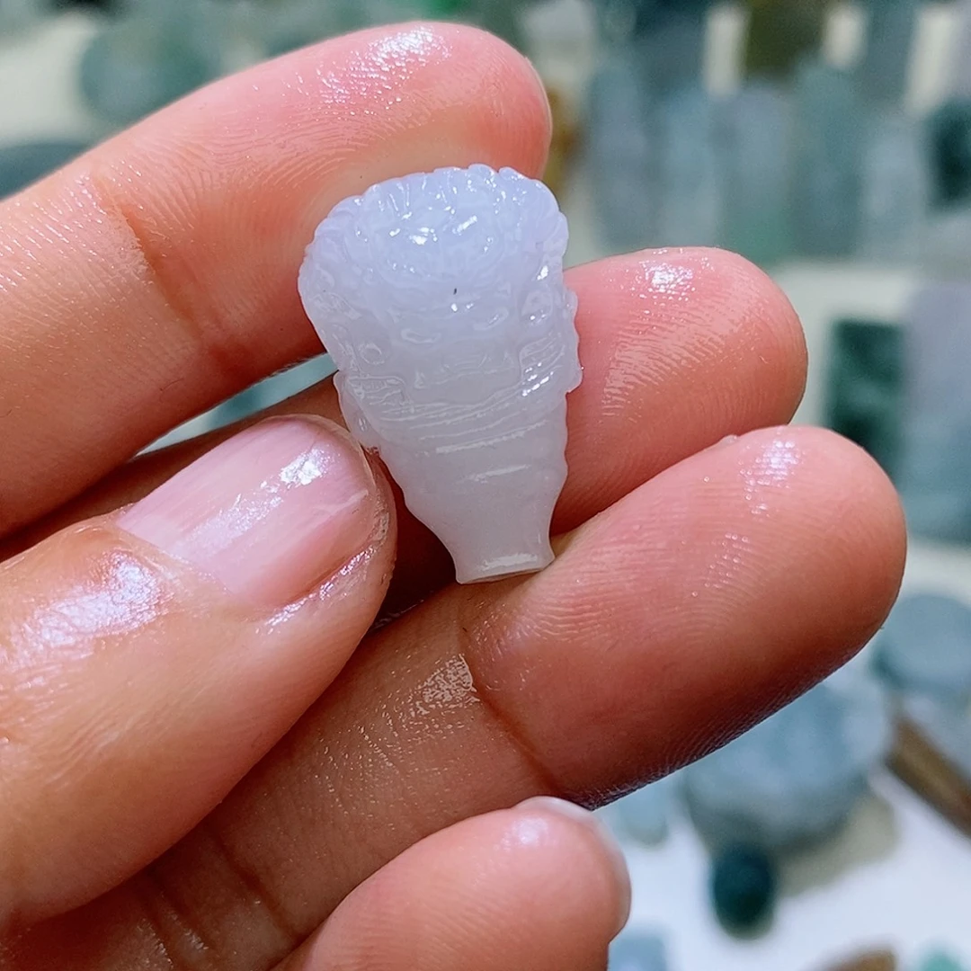 定制翡翠毛货未镶嵌毛货