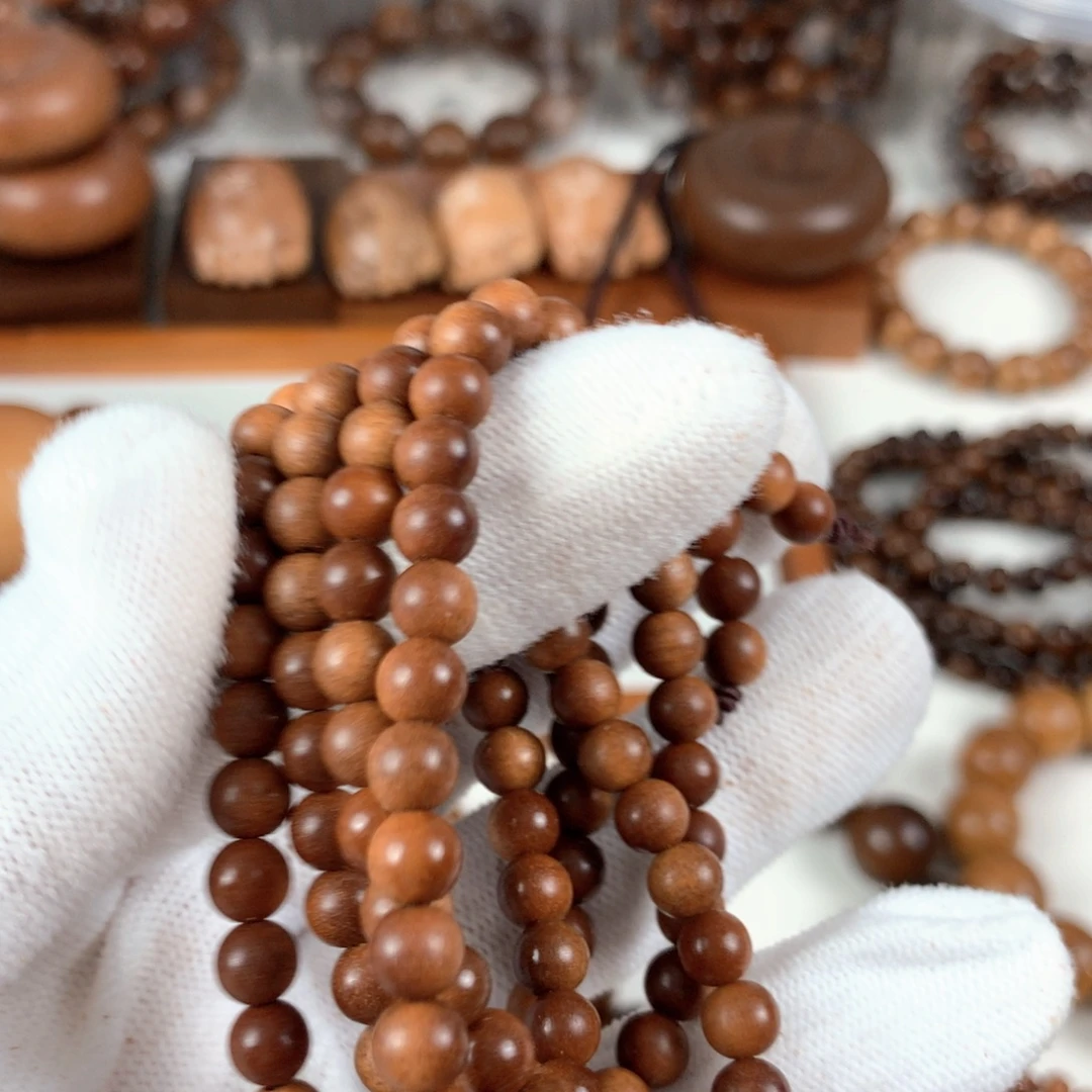 竹***阁木质类檀香木老山檀香0.6，奶香