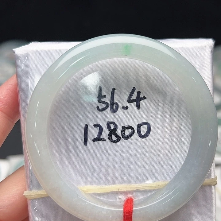 翡翠未镶嵌手镯A货