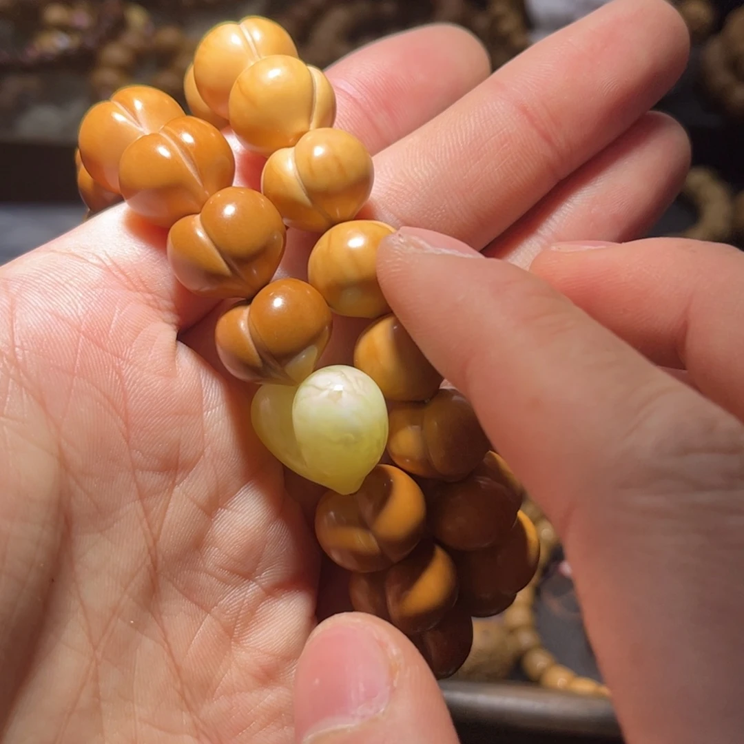 猴头核桃吊坠16+手工屁桃全品无瑕无药