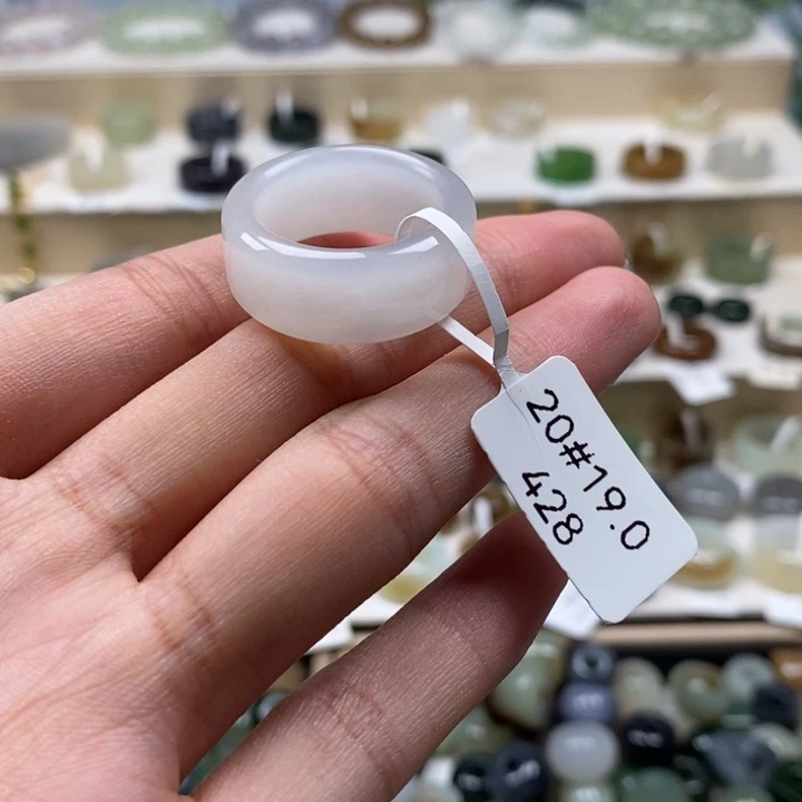 和田玉未镶嵌戒指