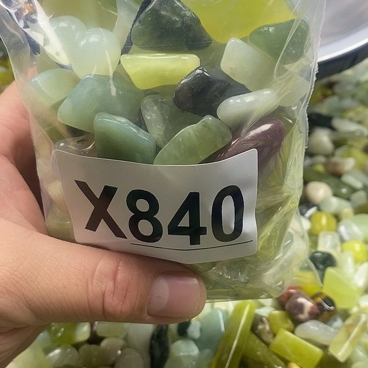 岫玉未镶嵌鱼缸石