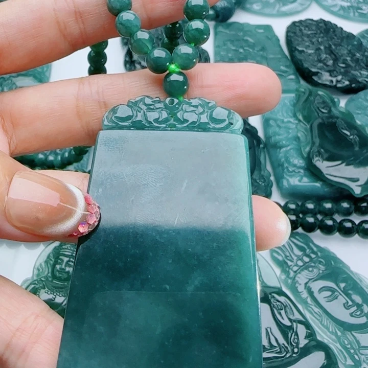 翡翠未镶嵌颈饰多样性发货天然A货翡翠