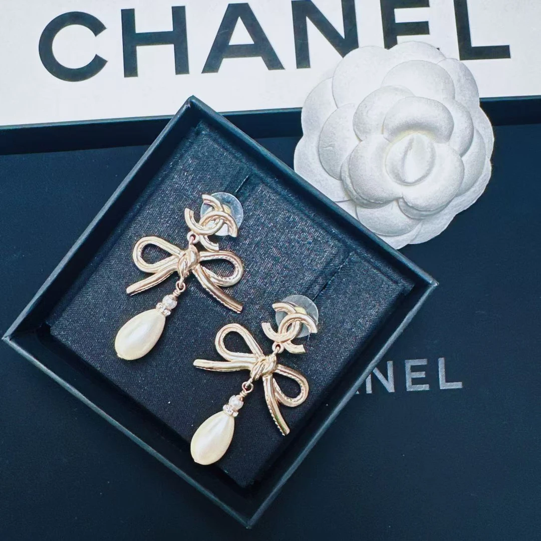95新 Chanel/香奈儿 柚礼/香奈儿蝴蝶结珍珠扫肩耳钉CG502059