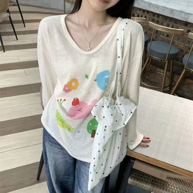 2025超火减龄防晒上衣女夏季可爱印花V领长袖罩衫少女感宽松T恤衫