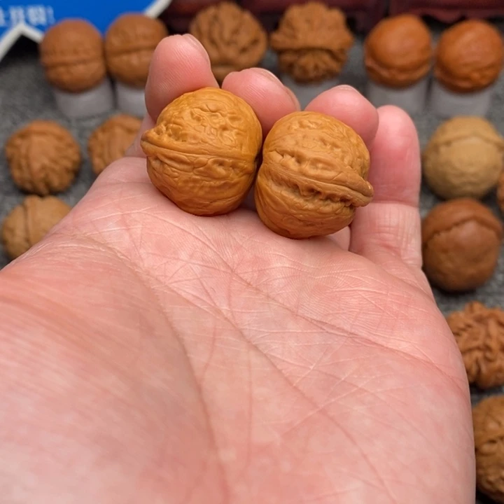 文玩核桃把件…………