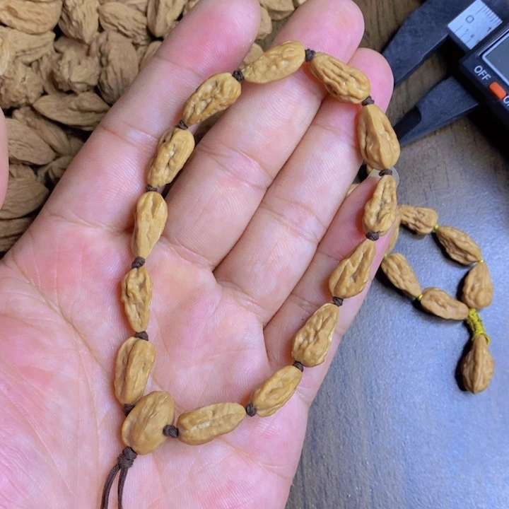 文玩核桃吊坠文玩木质核桃手串
