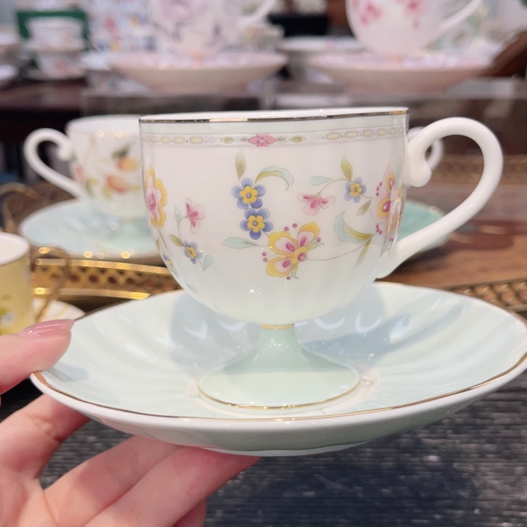 ——////-/////////////////