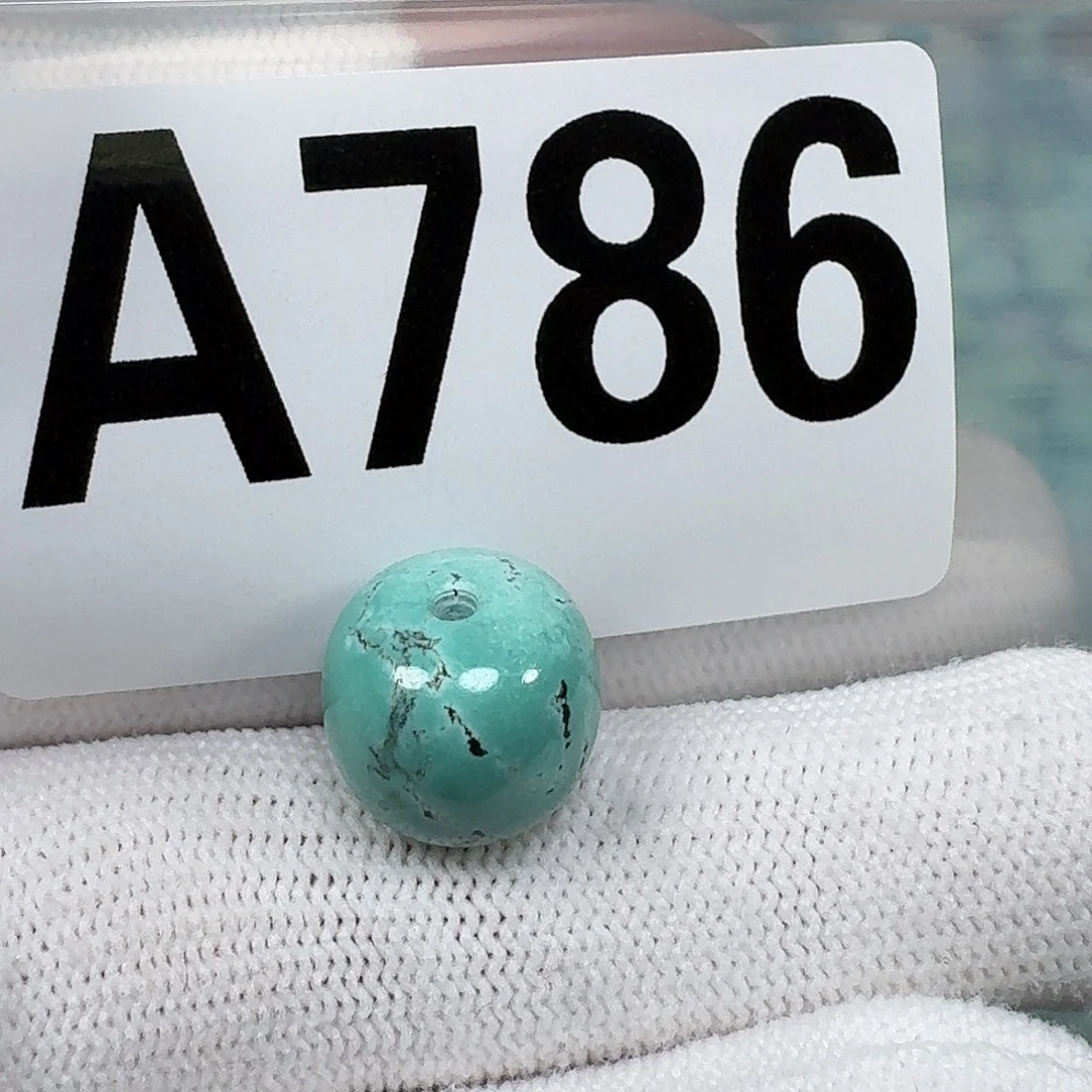 绿松石未镶嵌珠宝奇石13