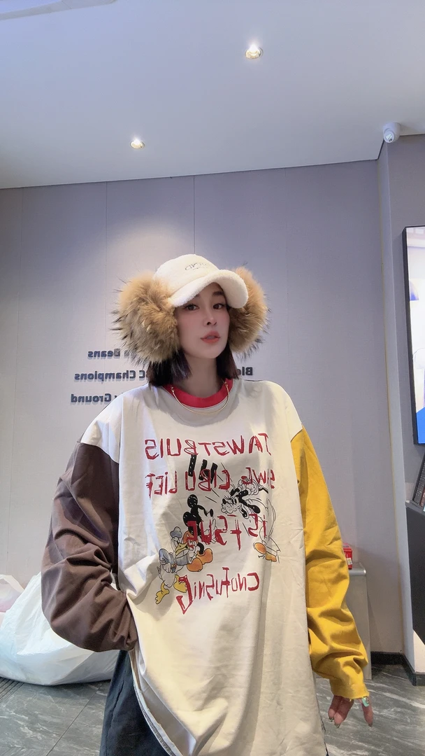 9680:米老鼠三只印花拼接插肩袖套装长袖加绒潮流宽松型连帽