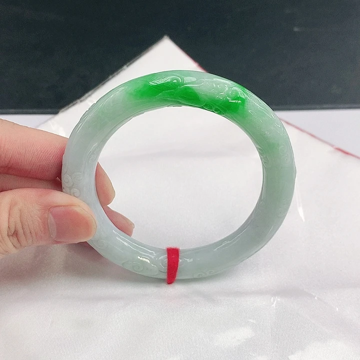 翡翠未镶嵌手镯圈56.8。12052