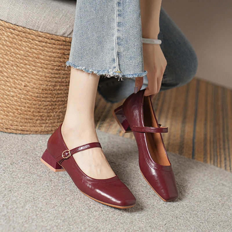 2025年新款法式低跟方头浅口单鞋女软底平底鞋设计感小众春秋款潮