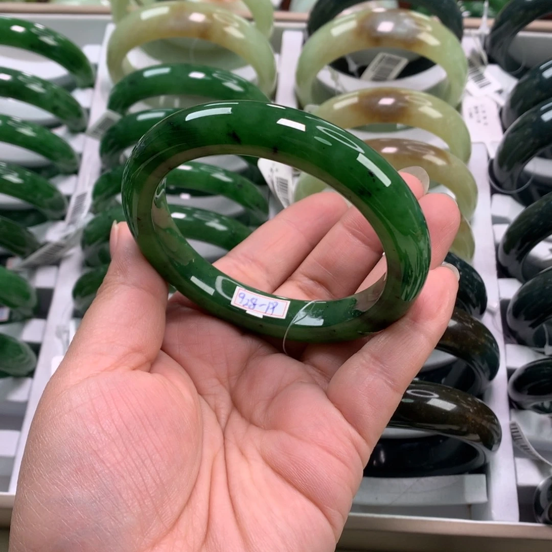 和田玉（碧玉）未镶嵌手镯60_61口径