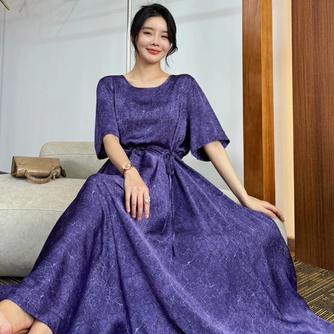 75520 抽绳设计时尚裂纹圆领连衣裙