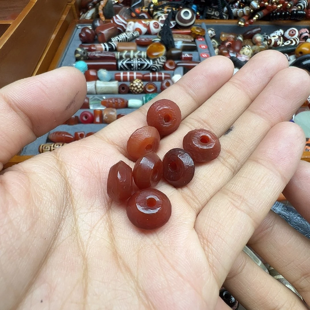 用***7玛瑙/玉髓未镶嵌珠宝半成品