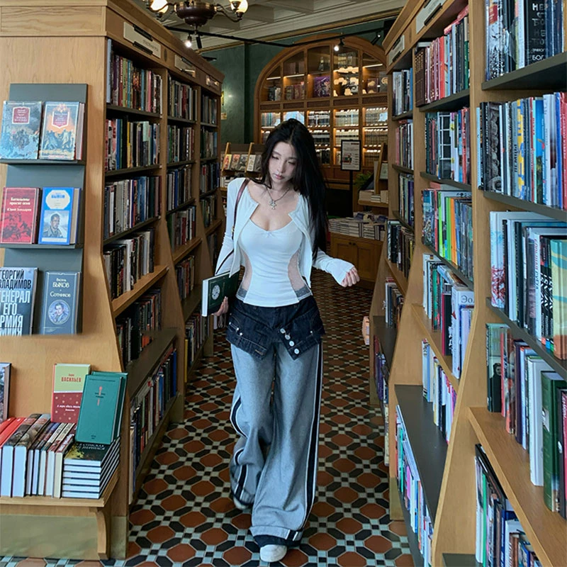 2025秋季新款假两件蕾丝吊带背心+修身开衫针织外套+阔腿牛仔裤