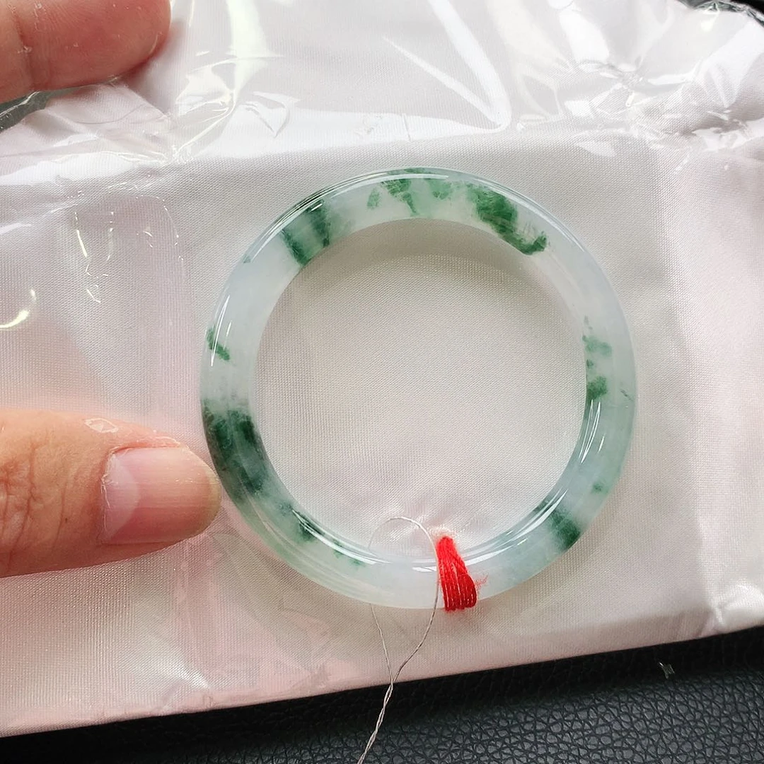 未镶嵌手镯翡翠天然翡翠手镯
